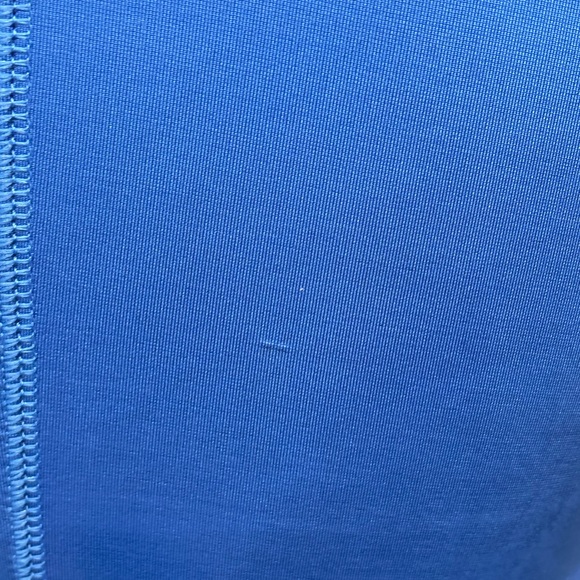 Alice + Olivia Cindy Classic Cropped T-shirt - Picture 6 of 10